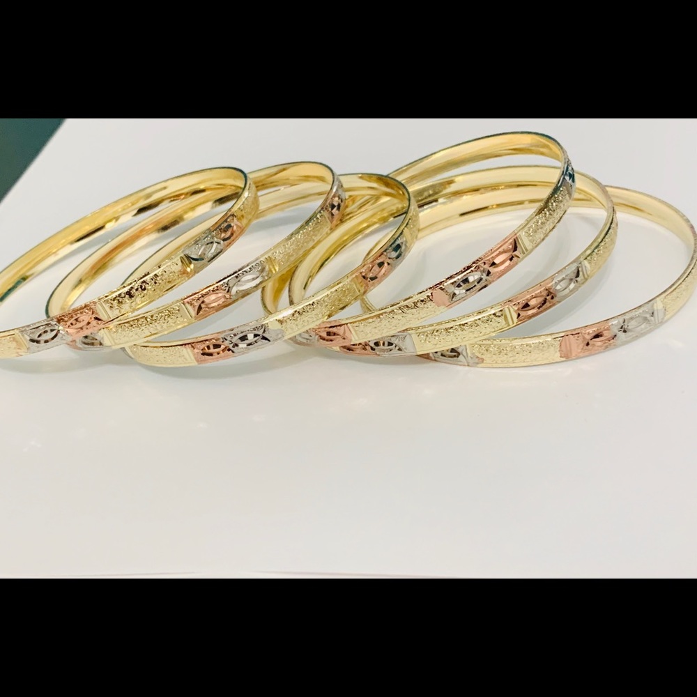 👑 Gold Plated Bangles👑 - Picture 2 of 5